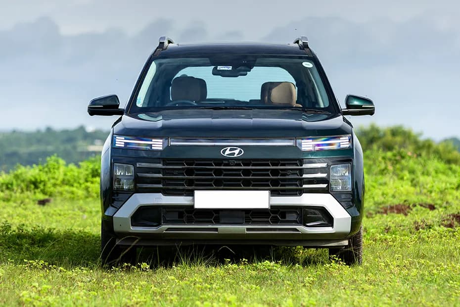 Hyundai Alcazar exterior view 2