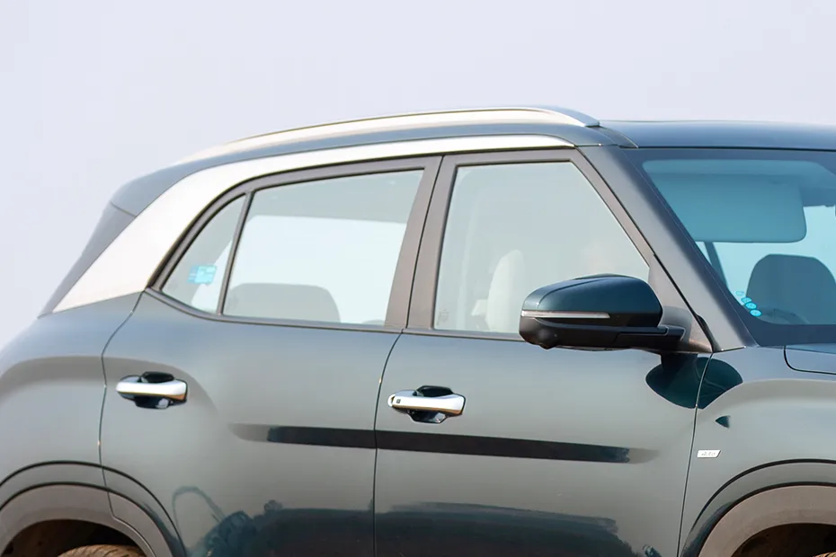 Hyundai Creta — Window Line